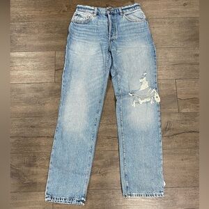 Ripped 90s Boyfriend Jeans. Size 01. Back slit. BNWT